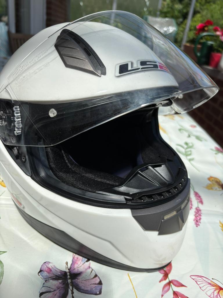 Casque LS2, peu utilisé, Autres marques, Seconde main, Enlèvement ou Envoi, Casque intégral
