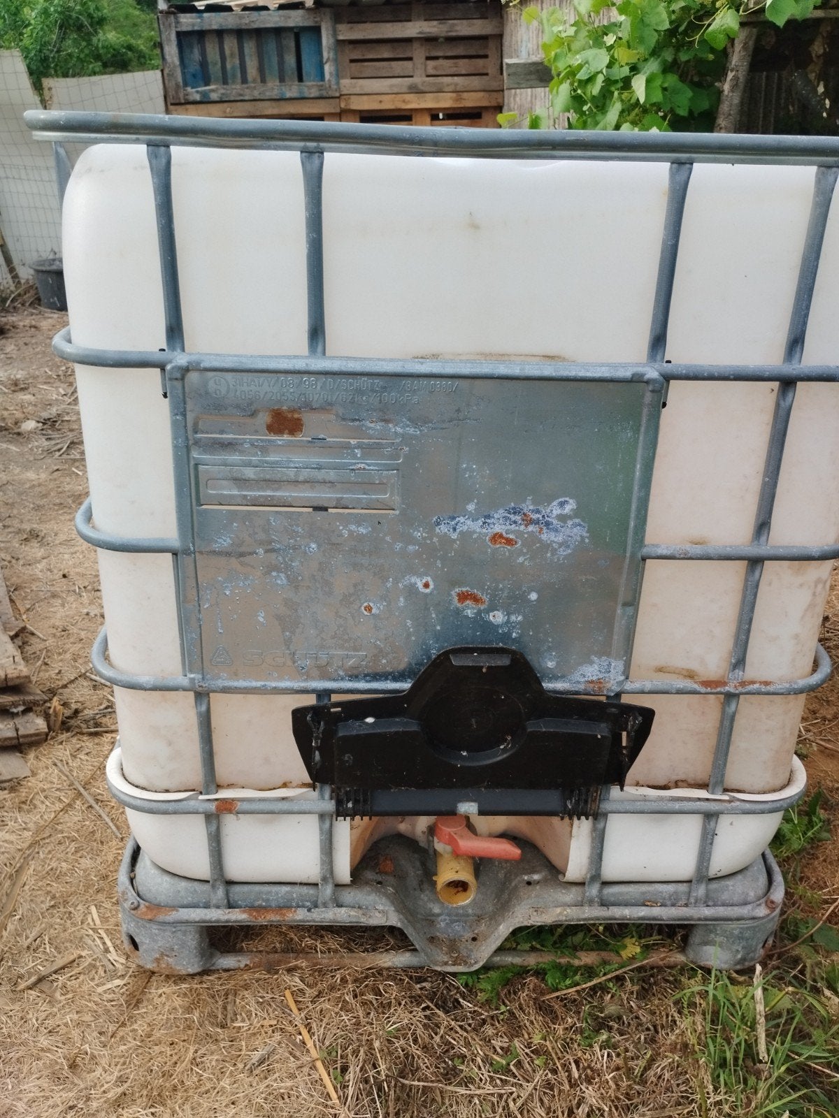 Citerne 1000 litre, Enlèvement