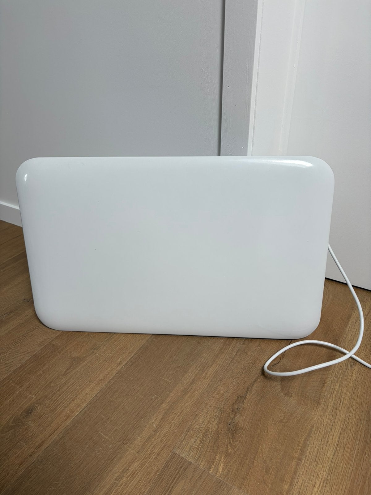 Paneelverwarming ‘Mill’ 600W, Doe-het-zelf en Bouw, Verwarming en Radiatoren, 30 tot 80 cm, 500 tot 800 watt, Zo goed als nieuw