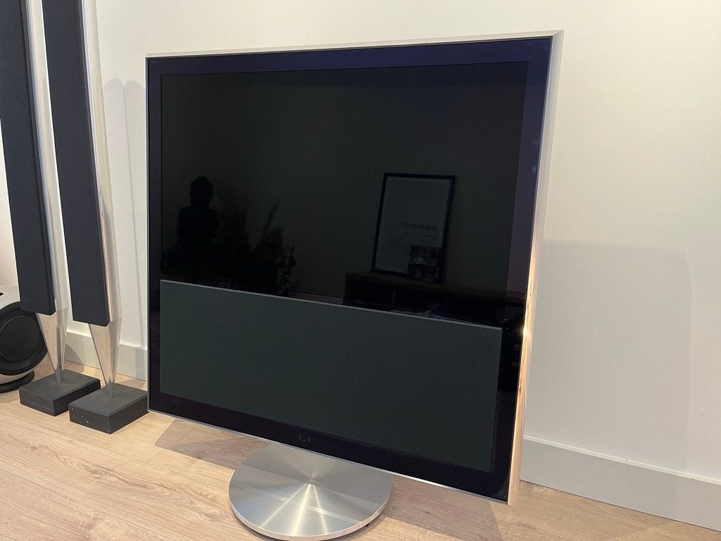 Bang & Olufsen BeoVision 10-40 + Motorvloerstand + Beo4, Audio, Tv en Foto, Televisies, Gebruikt, LCD, 40 tot 60 cm, Full HD (1080p)