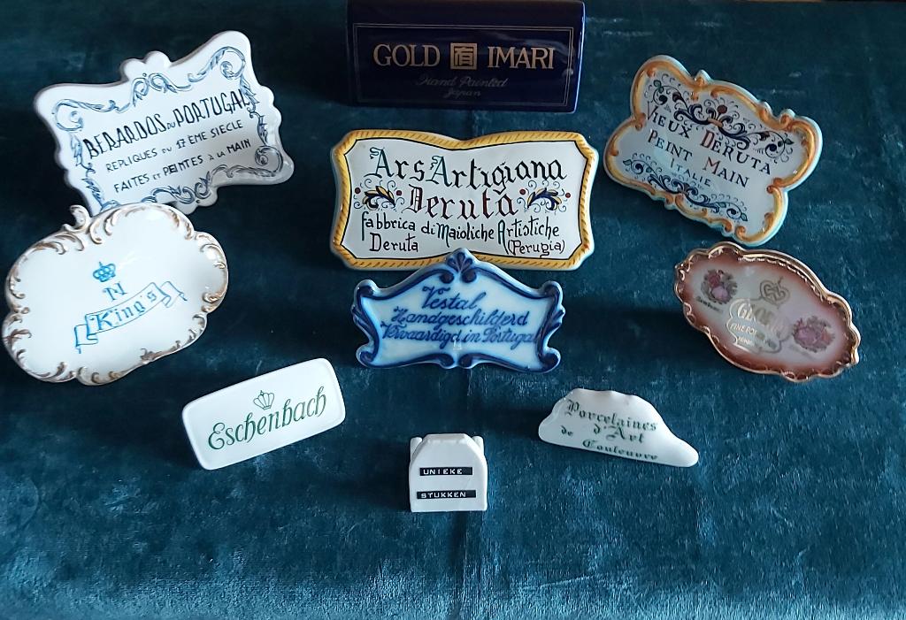 Porselein kenmerken Etalage decoratie sierstukken, Ophalen of Verzenden