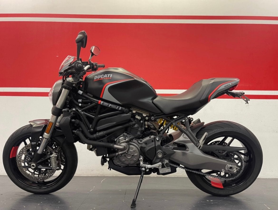 Ducati monster 821 Stealth Edition, Motoren, Particulier