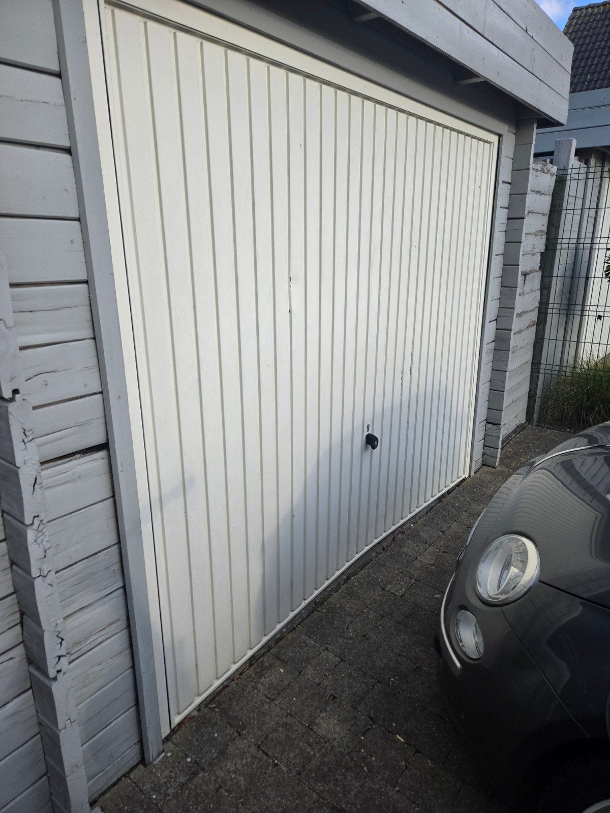 Gratis: metalen kantelgarage, Doe-het-zelf en Bouw, Deuren en Vliegenramen, Ophalen