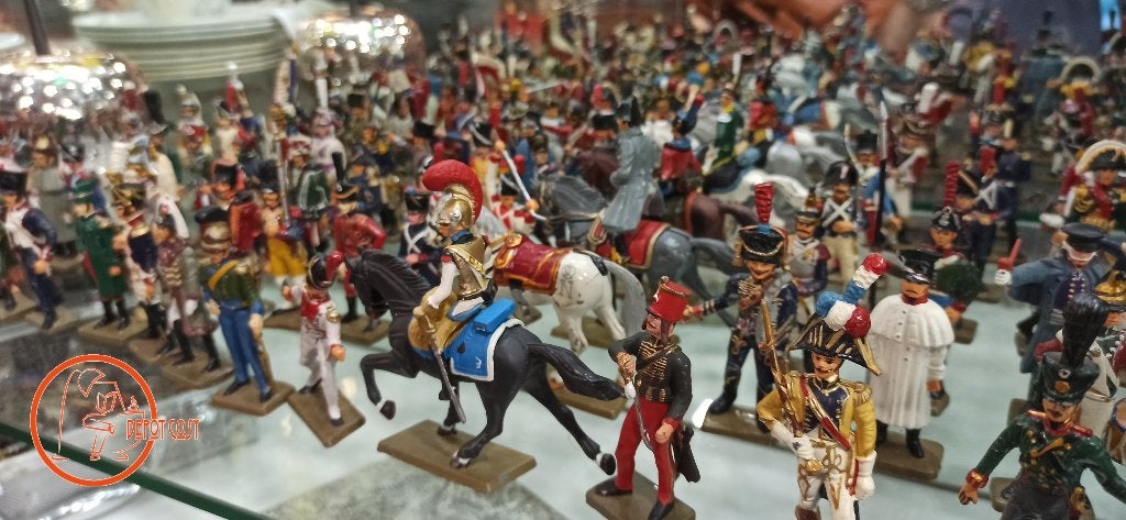 Lot d'environ 90 figurines napoléoniennes peintes à la main, Hobby & Loisirs créatifs, Wargaming, .., Figurine(s), Comme neuf