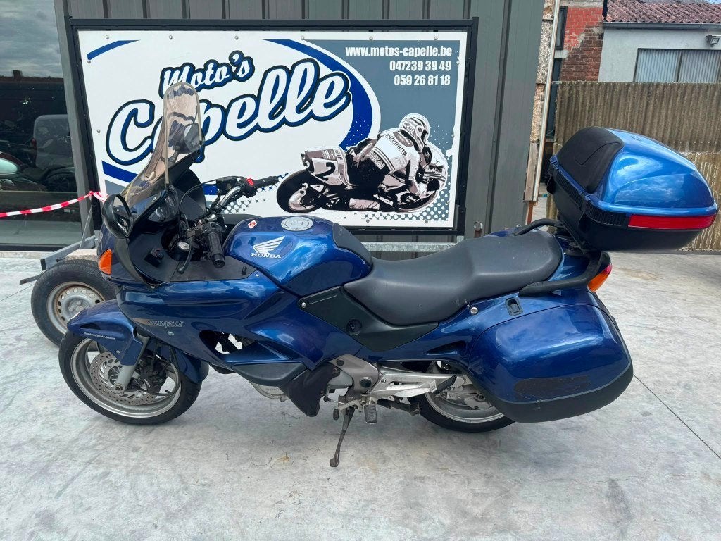 Honda	Deauville 650	weinig kilometers, Motoren, Bedrijf, Meer dan 35 kW, 650 cc