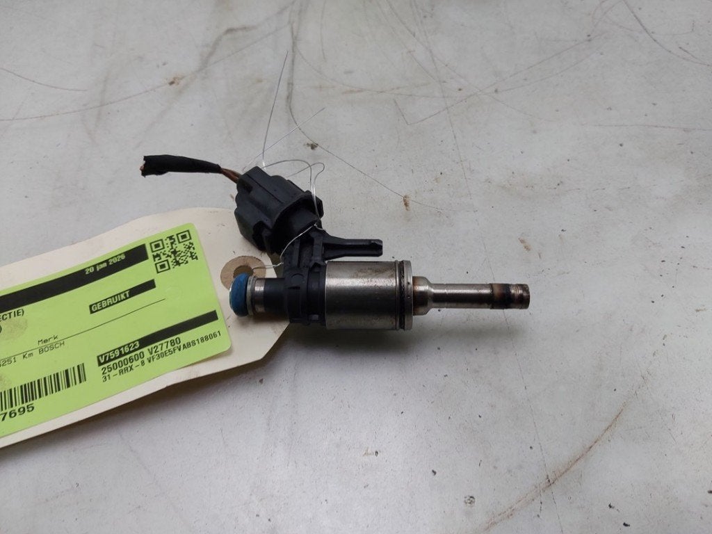 INJECTOR BRANDSTOF Peugeot 5008 I (0A / 0E), Robert Bosch AG, Gebruikt, Robert-Bosch-Allee 1
74232  Abstatt, DE, Engineering@bosch.com