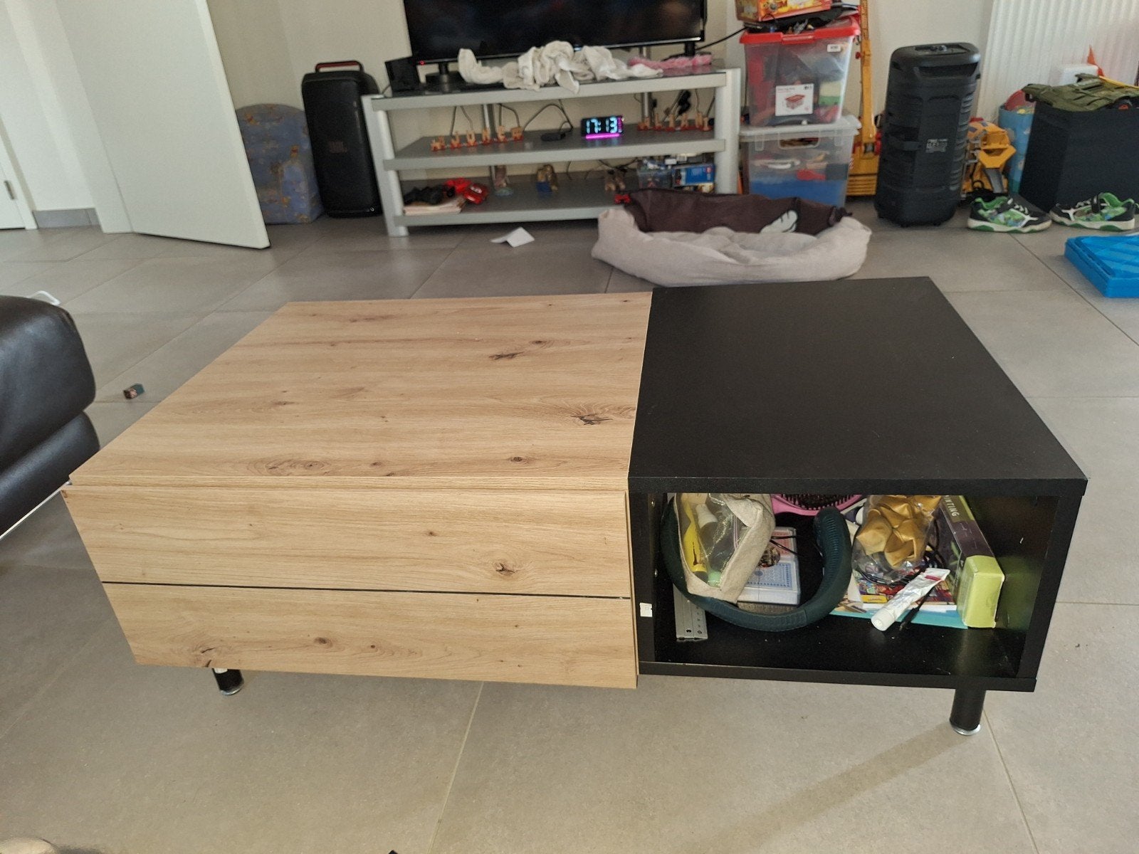 Salontafel zo goed als nieuw weg wegens iets groter., Ophalen