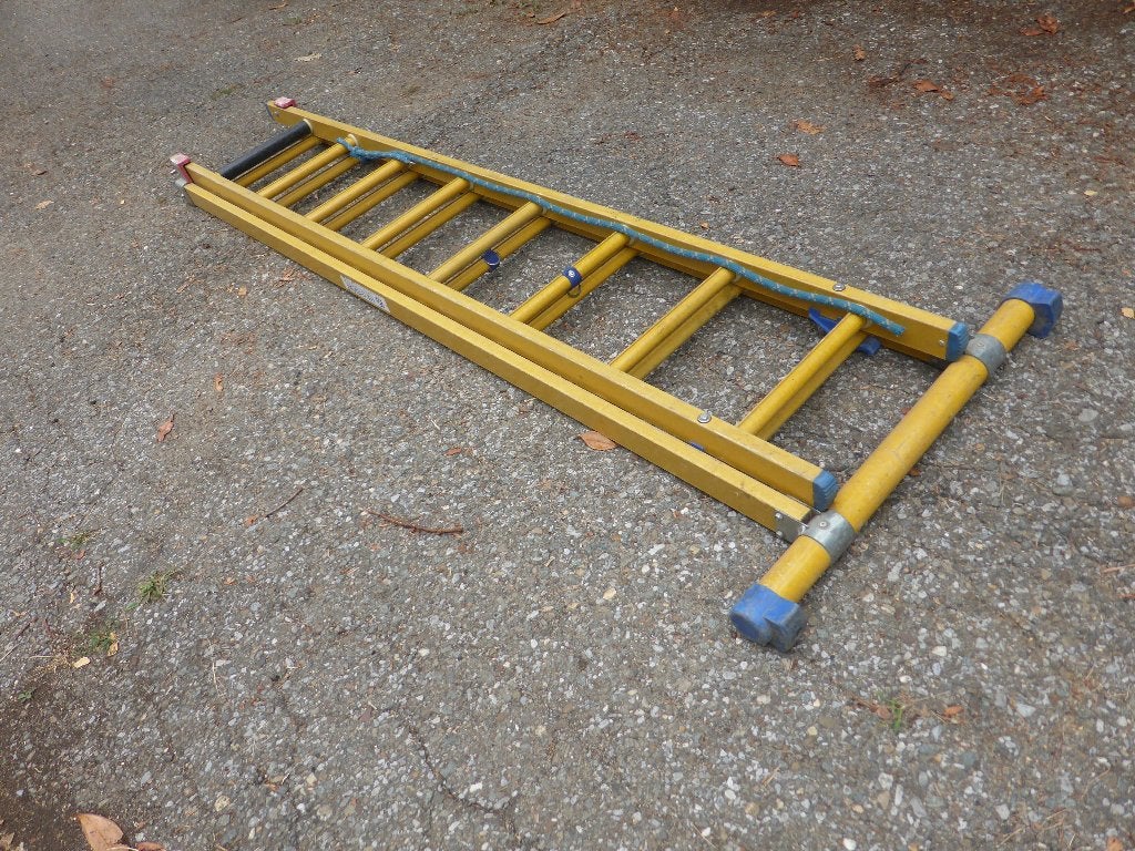 Staltor kunststof glasvezel ladder 2x8 tre - nieuwpr. +-900€, Doe-het-zelf en Bouw, Ophalen, Gebruikt, Ladder, Opvouwbaar of Inschuifbaar