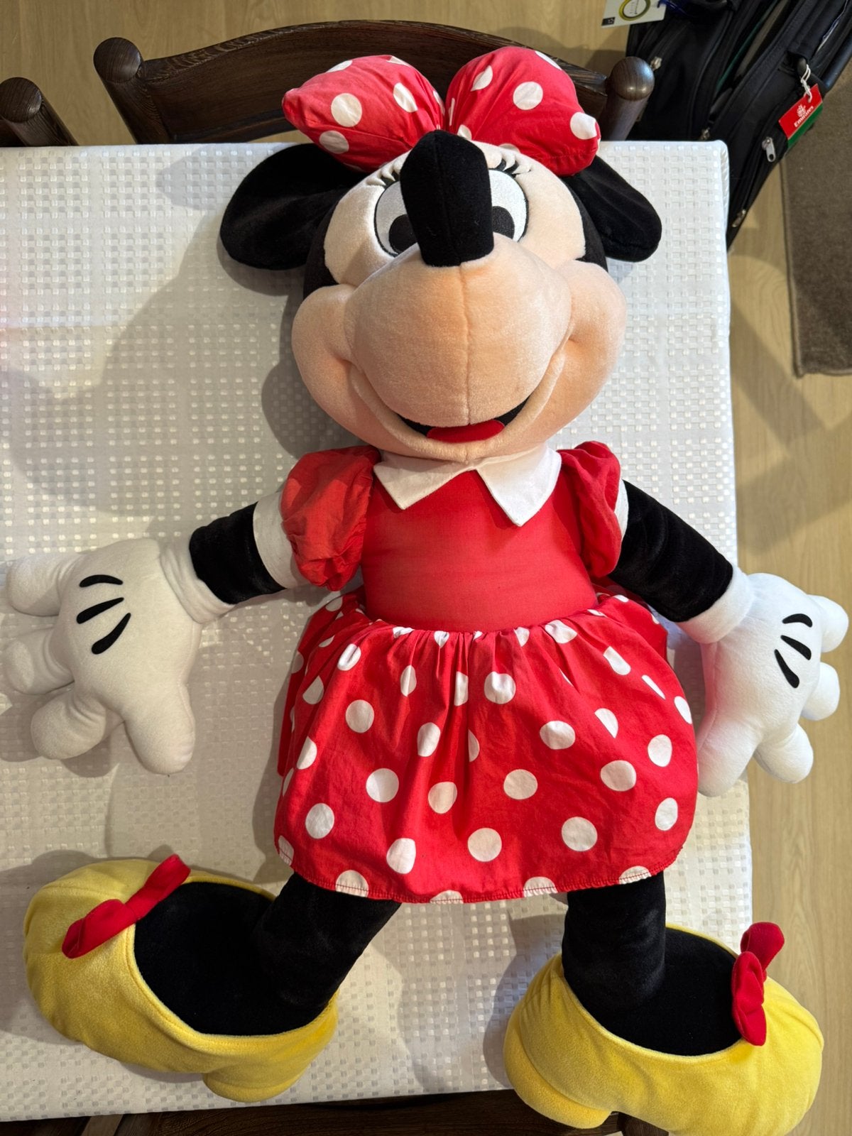Peluche Big Minnie Mouse — Disneyland Paris, Collections, Disney, Comme neuf, Peluche, Enlèvement ou Envoi