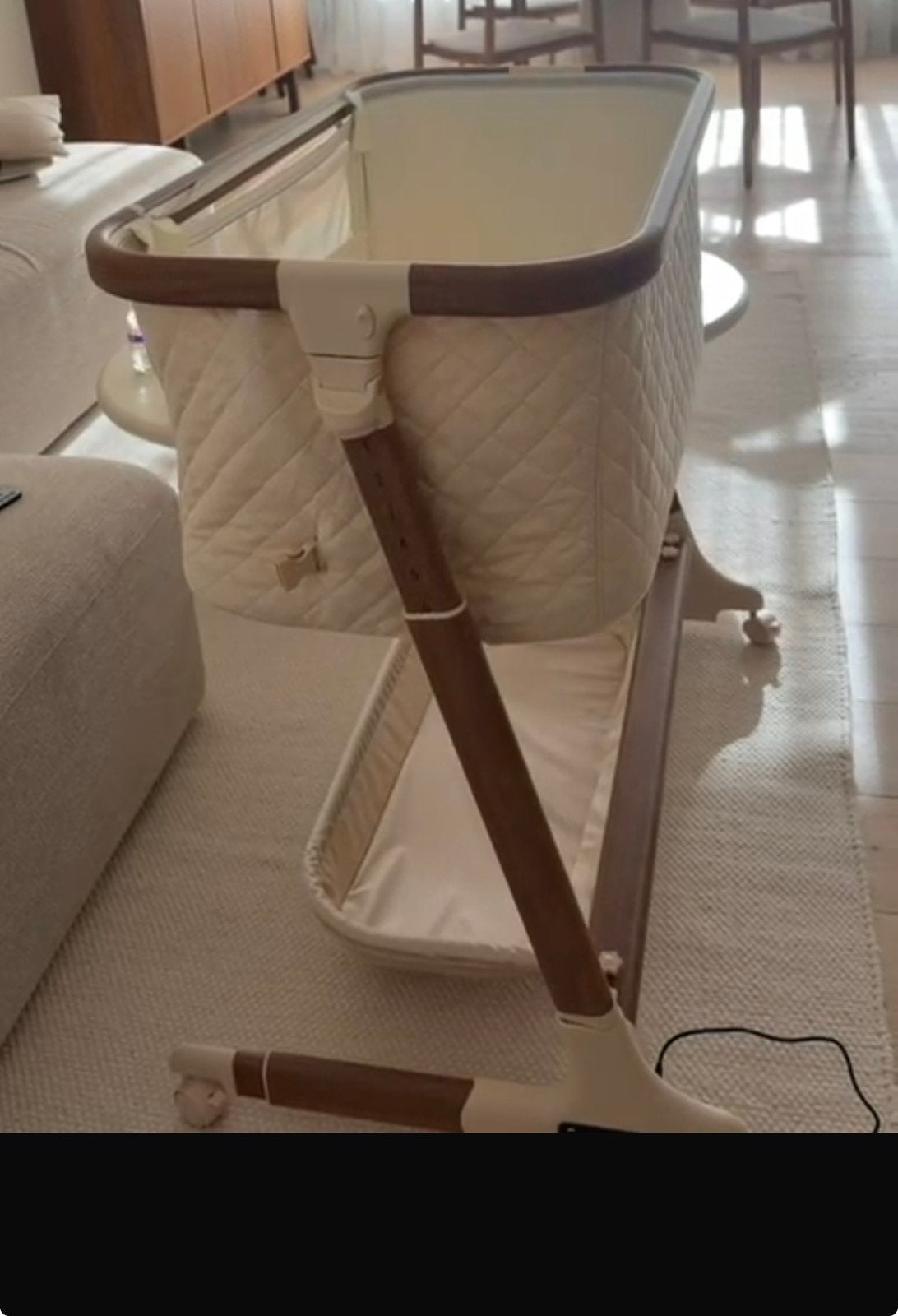 Qute Q-Wiggle Electric Co-Sleeper, Kinderen en Baby's, Ophalen, Zo goed als nieuw