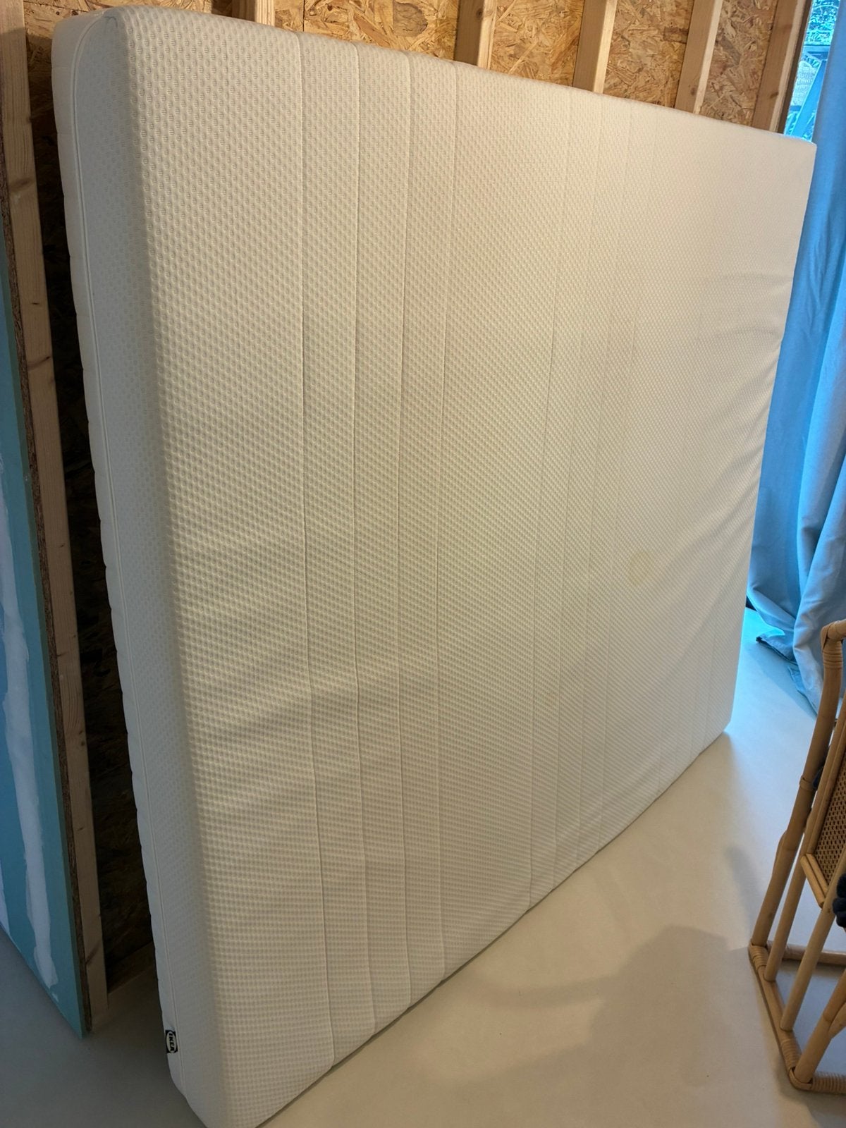 Matras 180x200 Ikea, Huis en Inrichting, Ophalen, Zo goed als nieuw, Matras