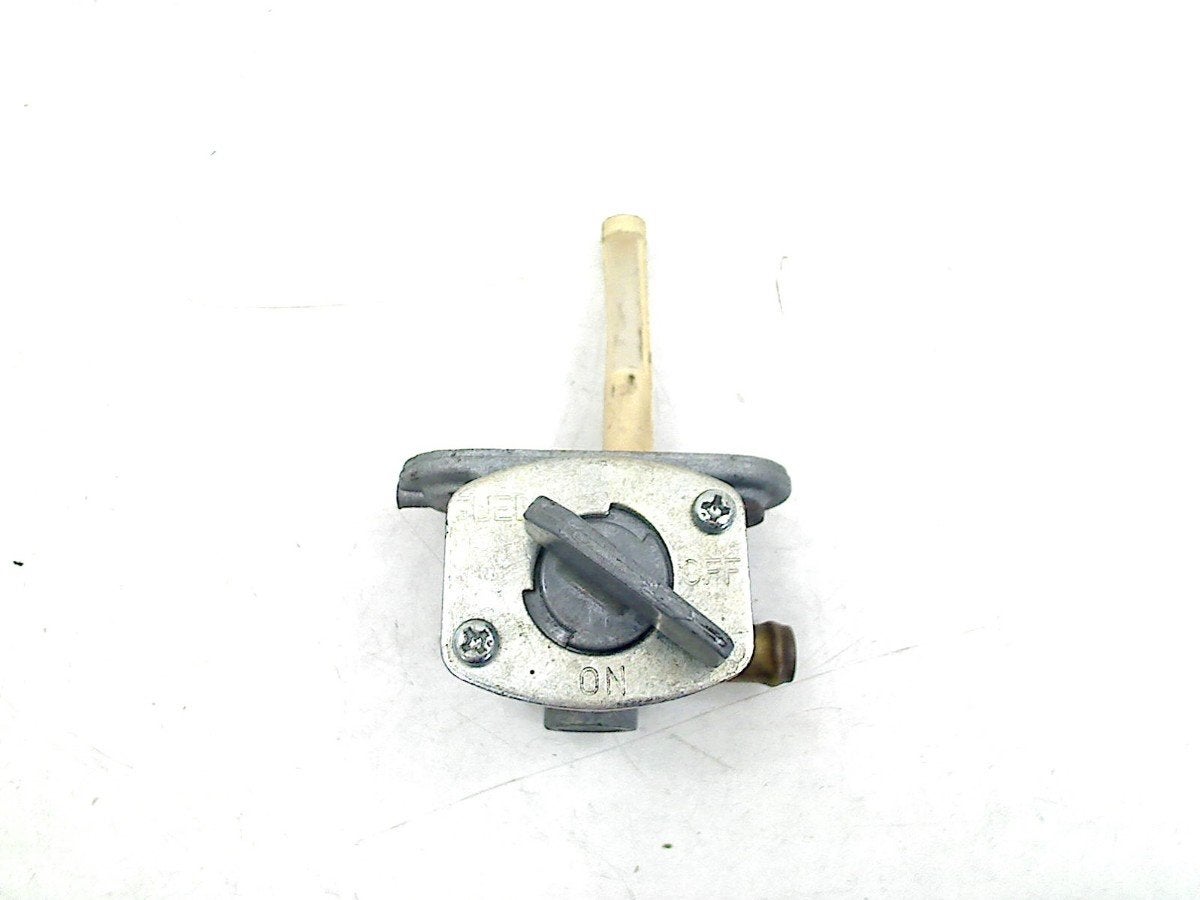 BENZINE KRAAN Yamaha YZF R1 2000-2001 (YZF-R1 5JJ), Yamaha Motor Europe N.V., Gebruikt, Customersupport@yamaha-motor.co.uk, Koolhovenlaan 101
1119 NC  Schiphol-Rijk, NL