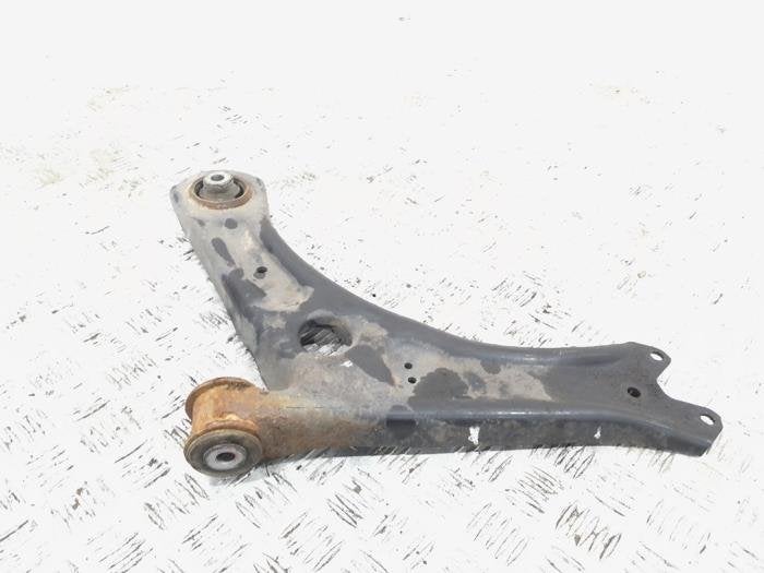 Bras de suspension avant gauche d'un Volkswagen Caddy, Volkswagen, -, 3 mois de garantie, Utilisé
