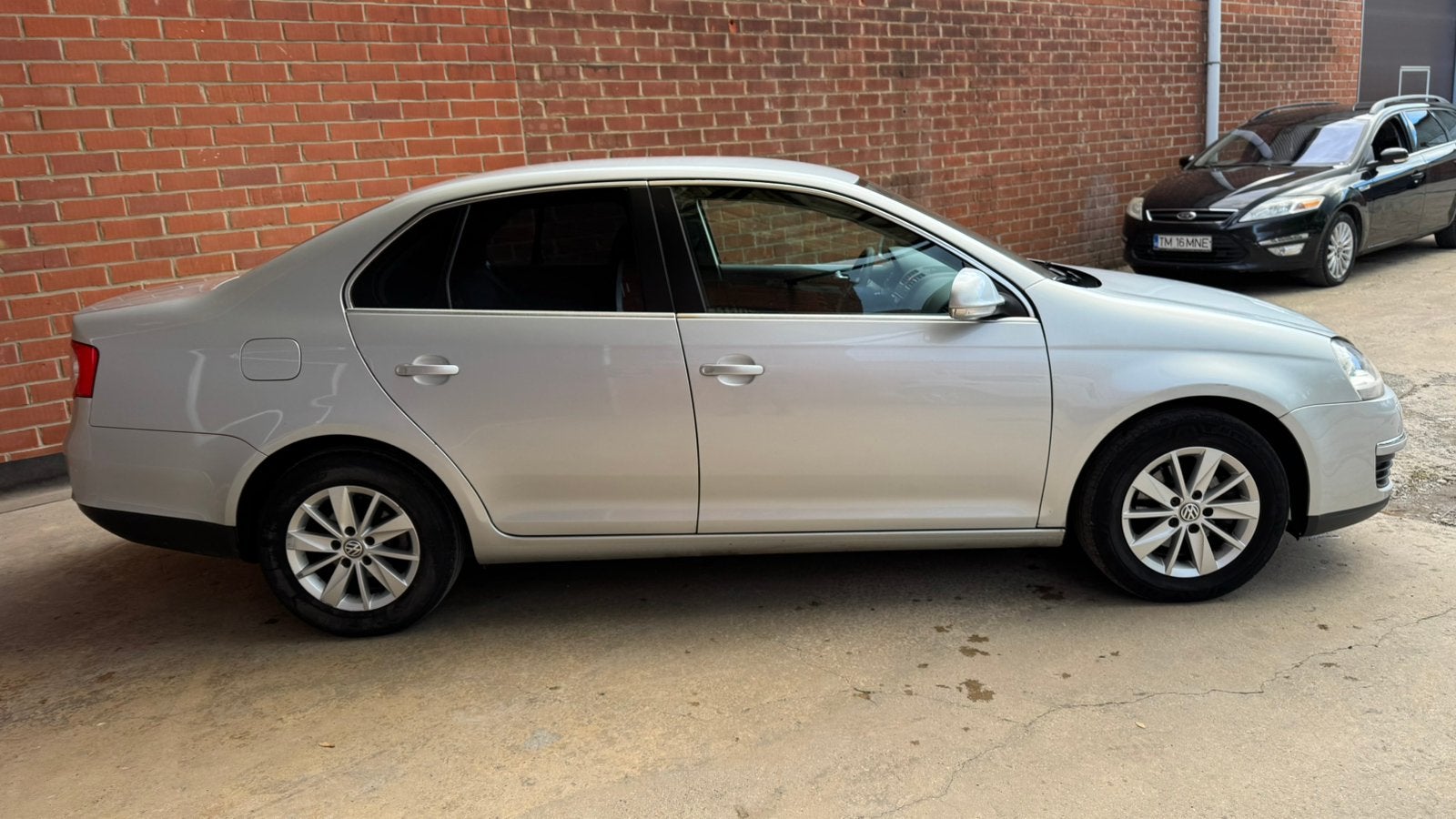 Vw Jetta 1.6TDI HIGHLINE 2010 235.000Km, Autos, Entreprise, 5 portes, 105 kW, Diesel
