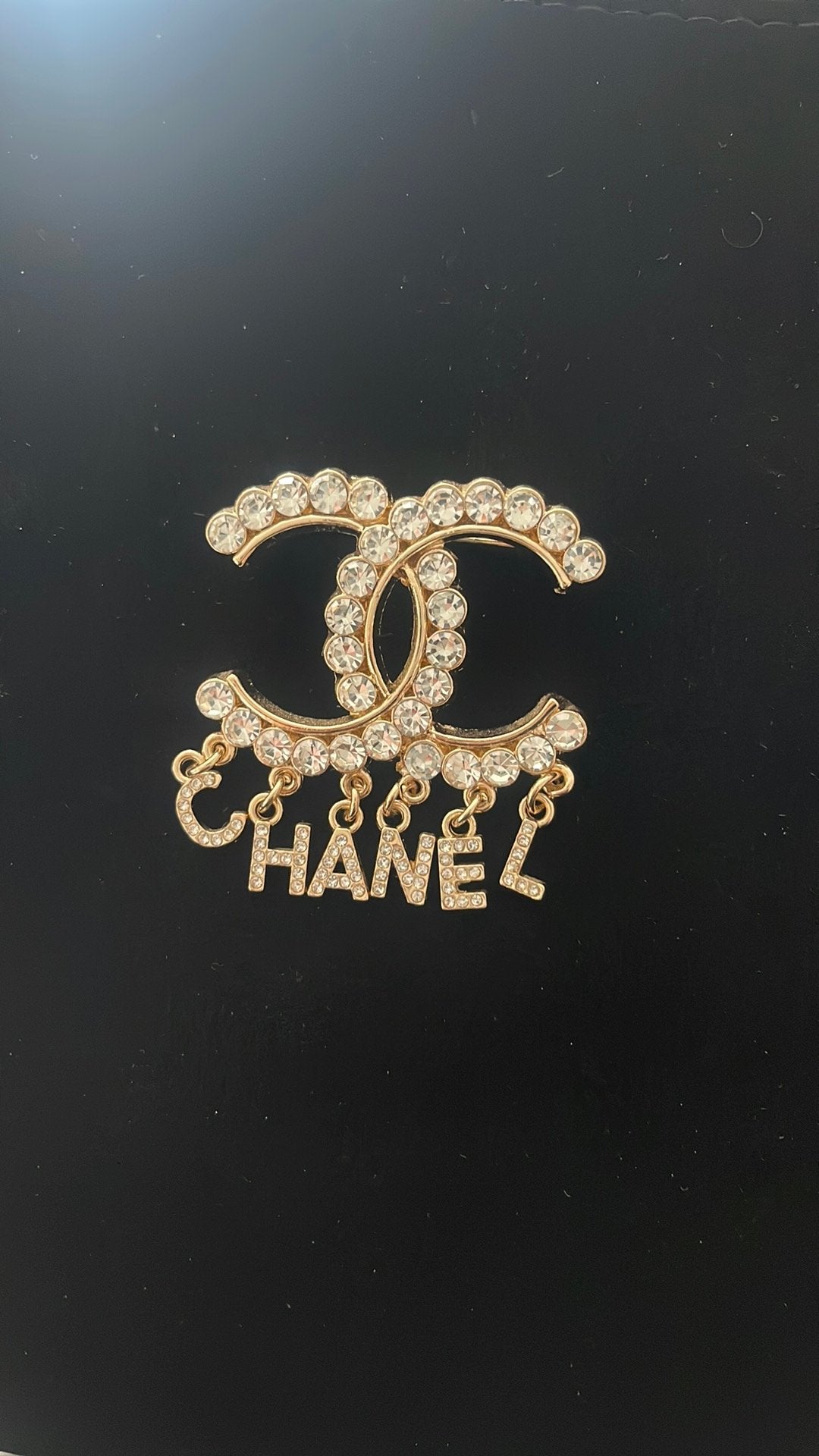 Prachtige broche designer nieuw !!, Handtassen en Accessoires, Broches, Ophalen of Verzenden, Zo goed als nieuw