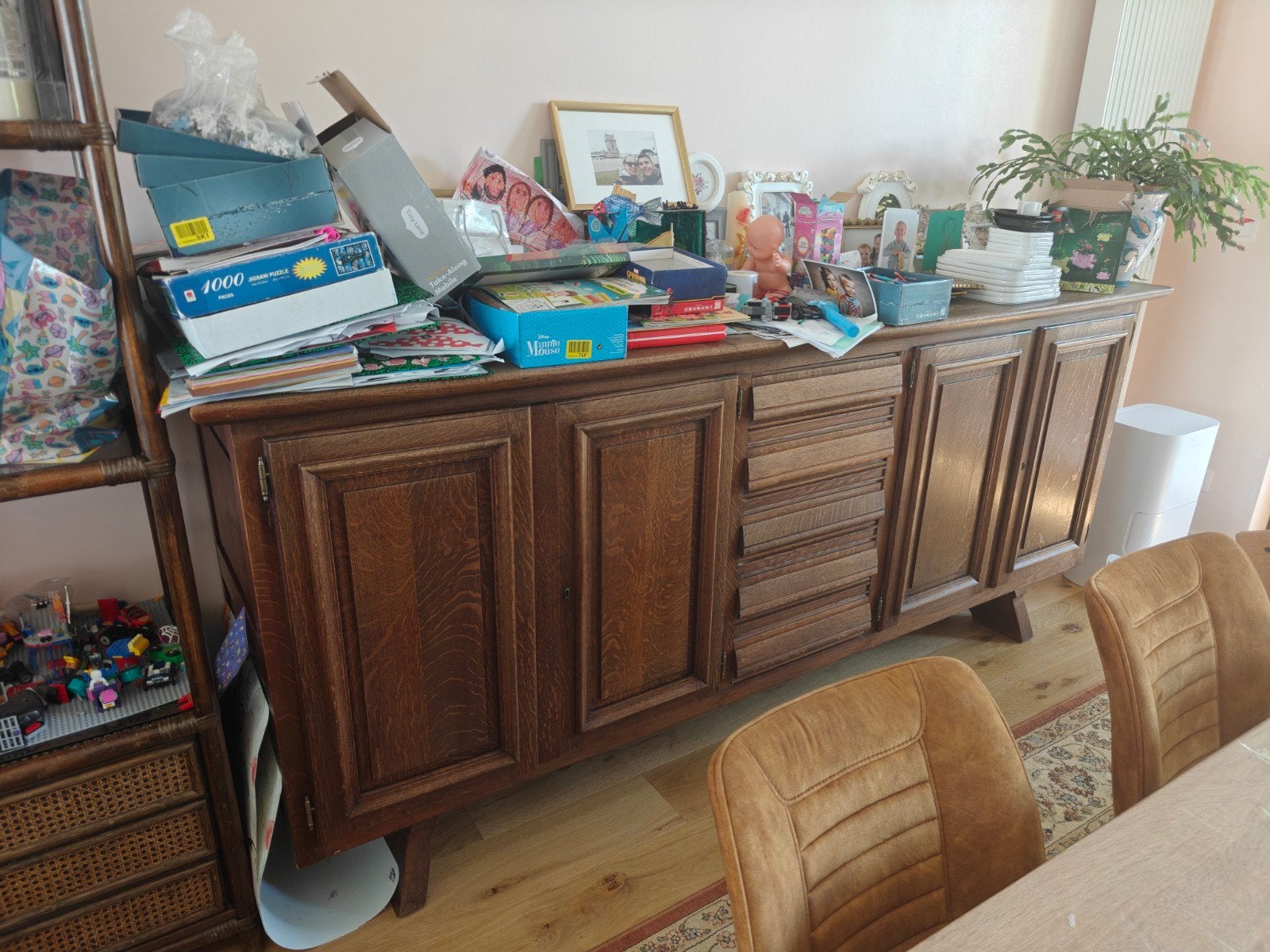 Dressoir à Given, Ophalen