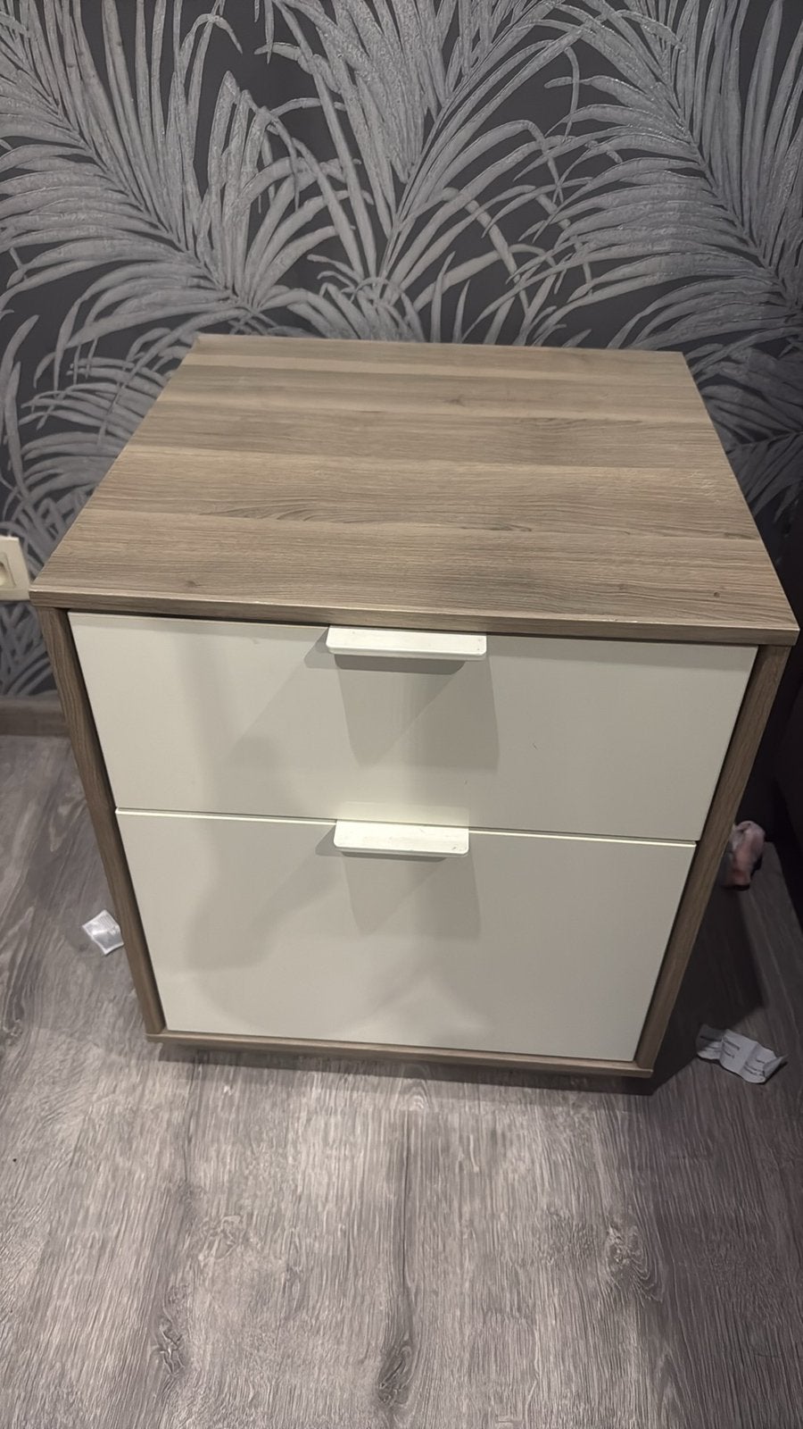 Lot de 2 tables de nuit, Enlèvement, Comme neuf, Bois