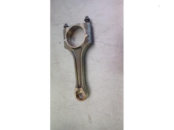 Drijfstang van een Volkswagen Golf, Gebruikt, -, Volkswagen, -