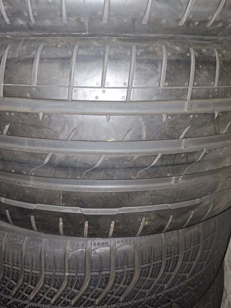 255 45 19, Hankook, Tesla Y, Enlèvement ou Envoi, Pneus été, Jante(s)