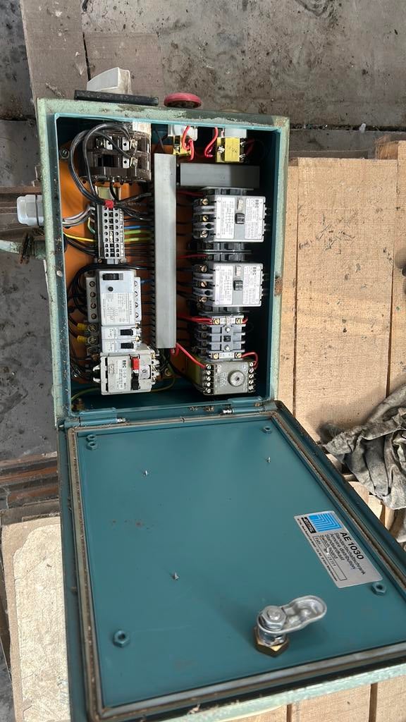 Oude kast retro, Verzamelen, Automaten | Gokkasten en Fruitautomaten, Ophalen, Zo goed als nieuw