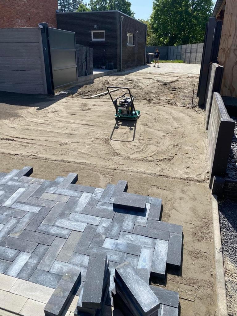 Opritwerken & Tuinaanleg / Terrassen, Ophalen