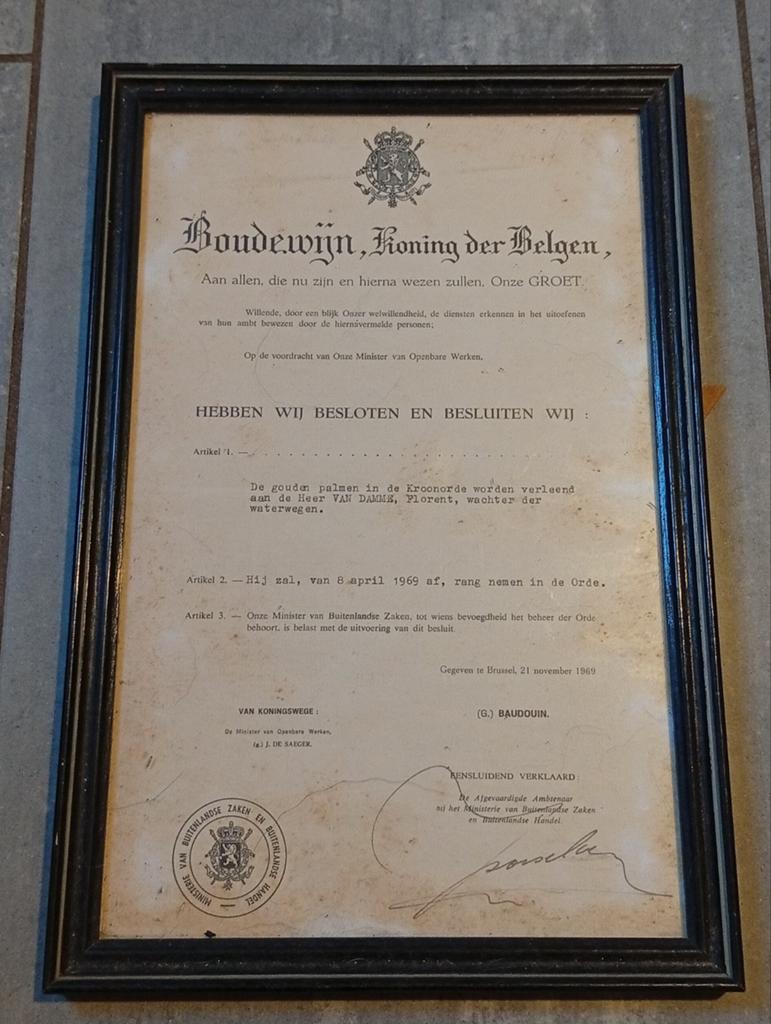 Oorkonde Koning Boudewijn 1969 – Kroonorde, Enlèvement