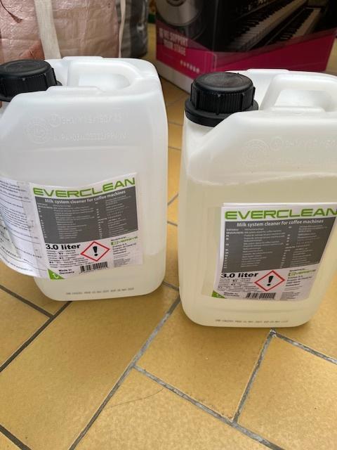 EVERSYS REINIGINGSPRODUCTEN, Ophalen