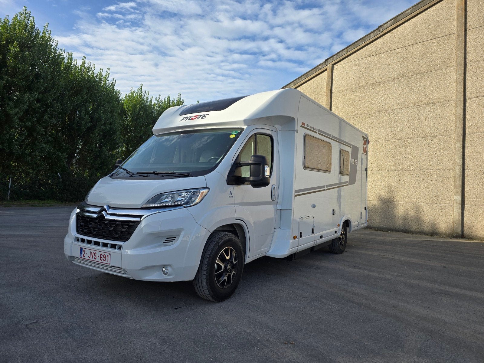 Topoccasie Camper Pilote P696D 21/09/2022 29.247Km, Caravans en Kamperen, Buscamper of Camperbus, Pilote, Bedrijf, Diesel