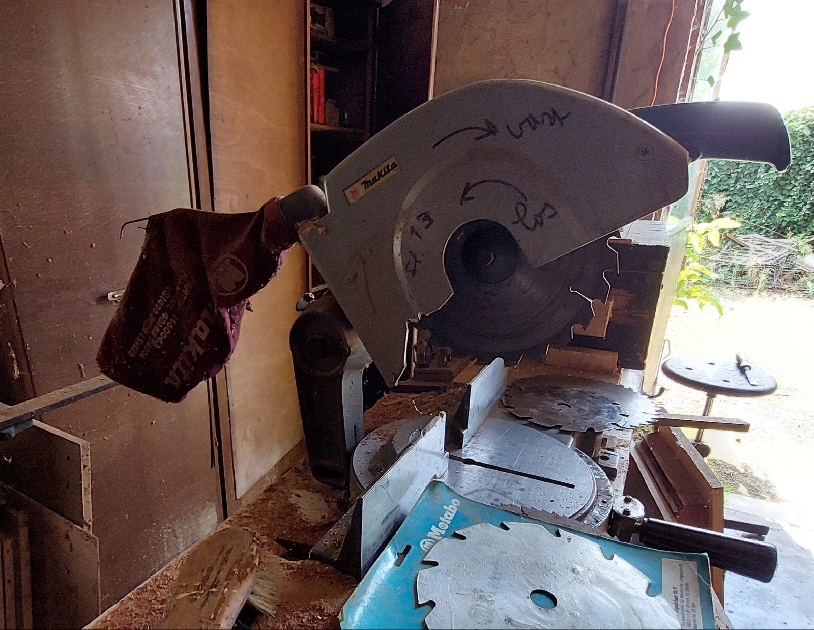 afkortzaag makita, Bricolage & Construction, Outillage | Scies mécaniques, Enlèvement, Scie à onglet