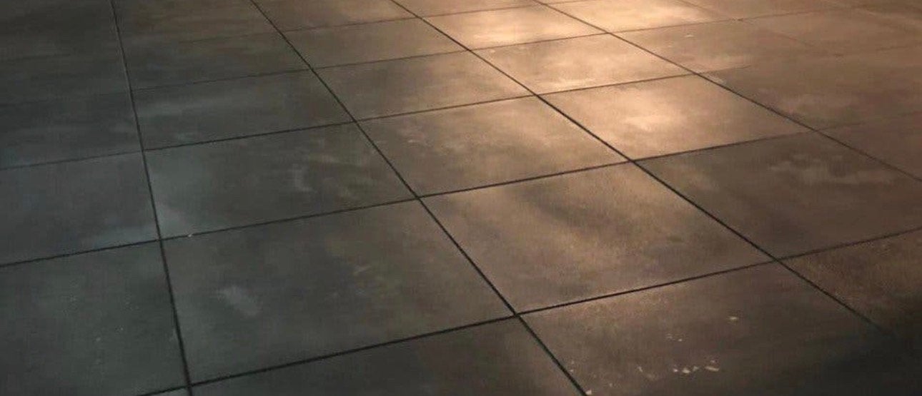 30m2 gebruikt rubber sport vloer tegel 100x100x2 be fit pro, Enlèvement ou Envoi, Utilisé