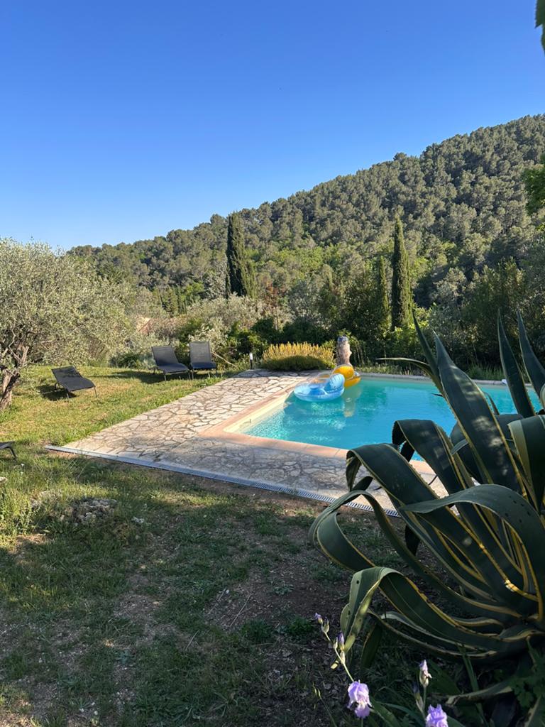 A louer villa 8-10 p avec piscine privee et beau jardin, Propriétaire, Village, Maison de campagne ou Villa, 4 chambres ou plus