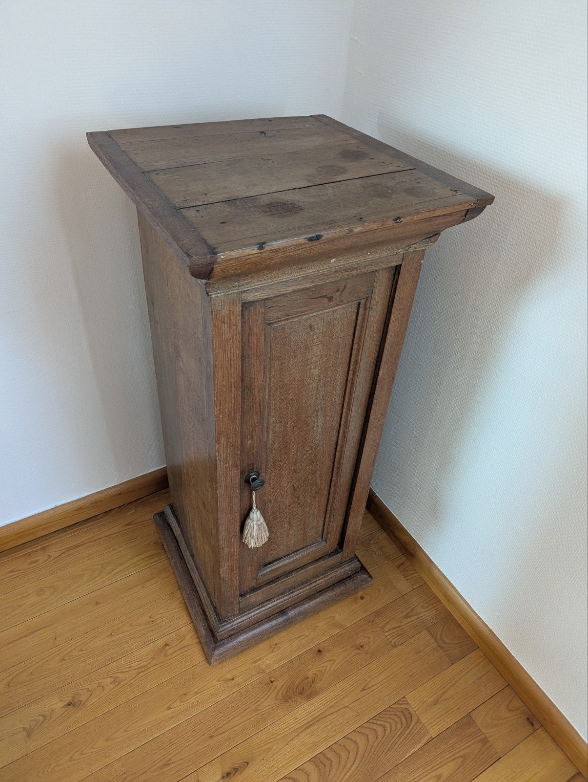 Petit meuble d'entrée, Enlèvement