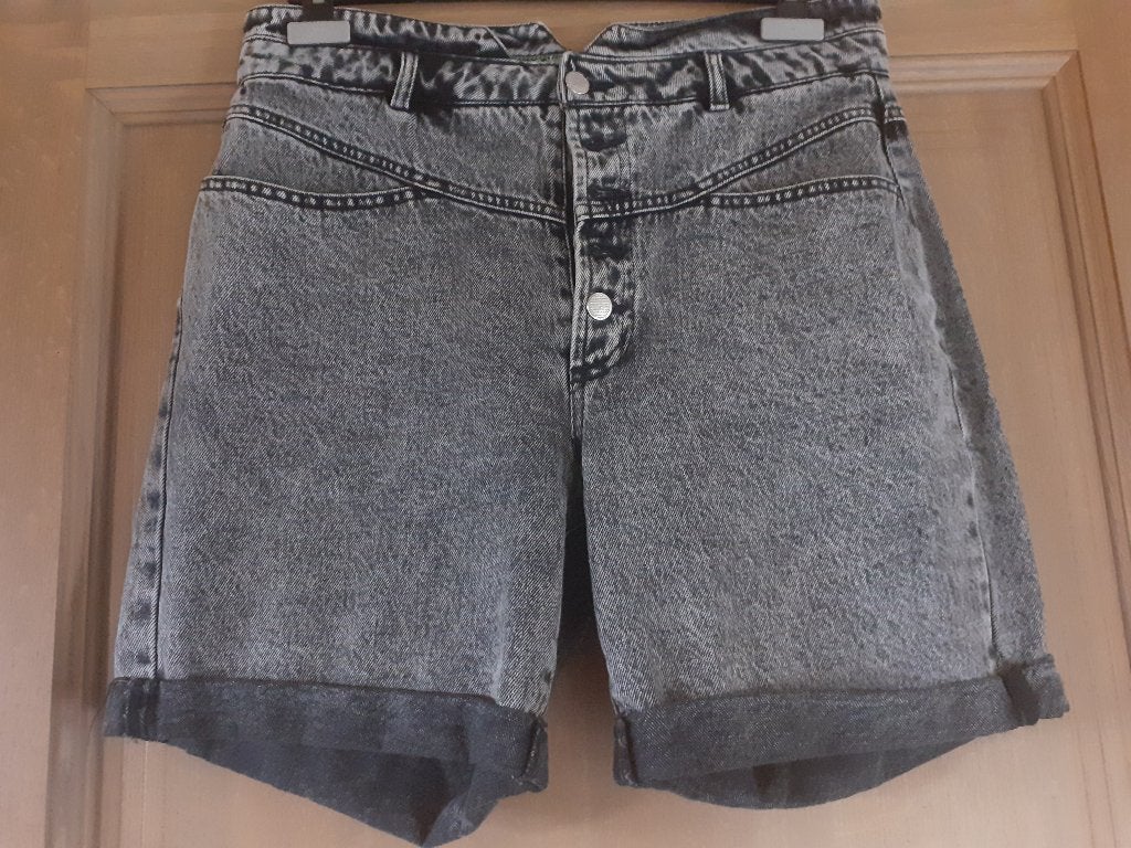 Denim shorts jeans Only maat 42, Only, Ophalen of Verzenden, Zo goed als nieuw, W33 - W36 (confectie 42/44)