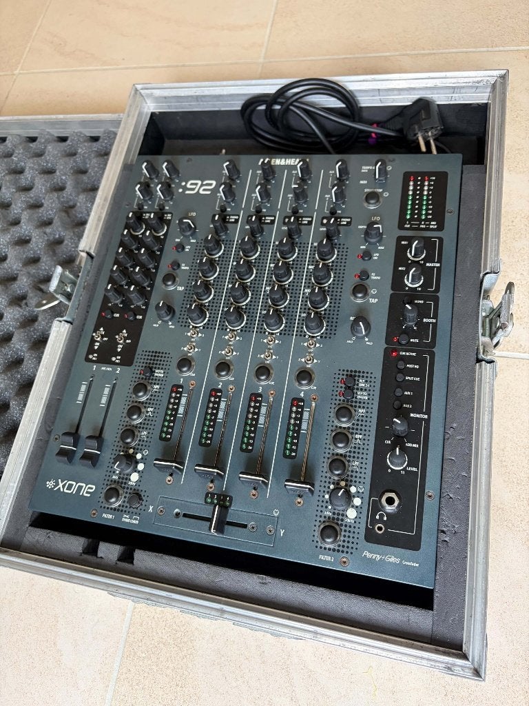 Allen & Heath Xone92 with flight case, Ophalen, Gebruikt