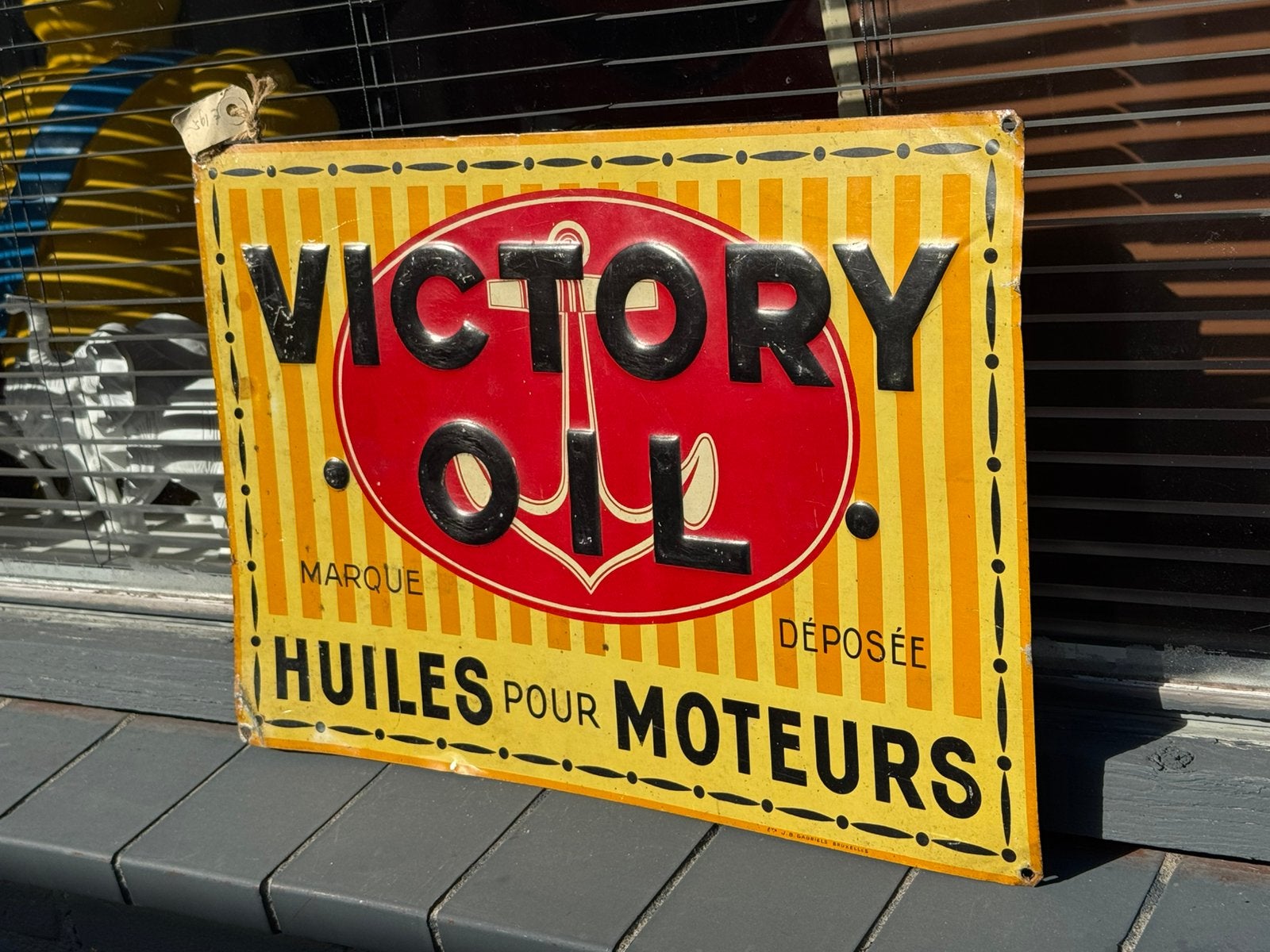 Ancien panneau d'affichage pour huile à moteur Victory, Panneau publicitaire, Enlèvement ou Envoi, ., Utilisé