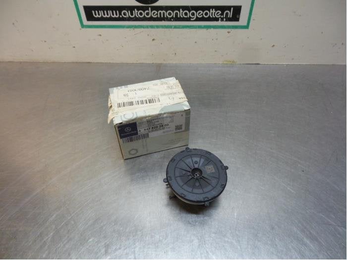 Moteur rétroviseur gauche d'un Mercedes Vito (Vito 14-), Neuf, 3 mois de garantie, -, -