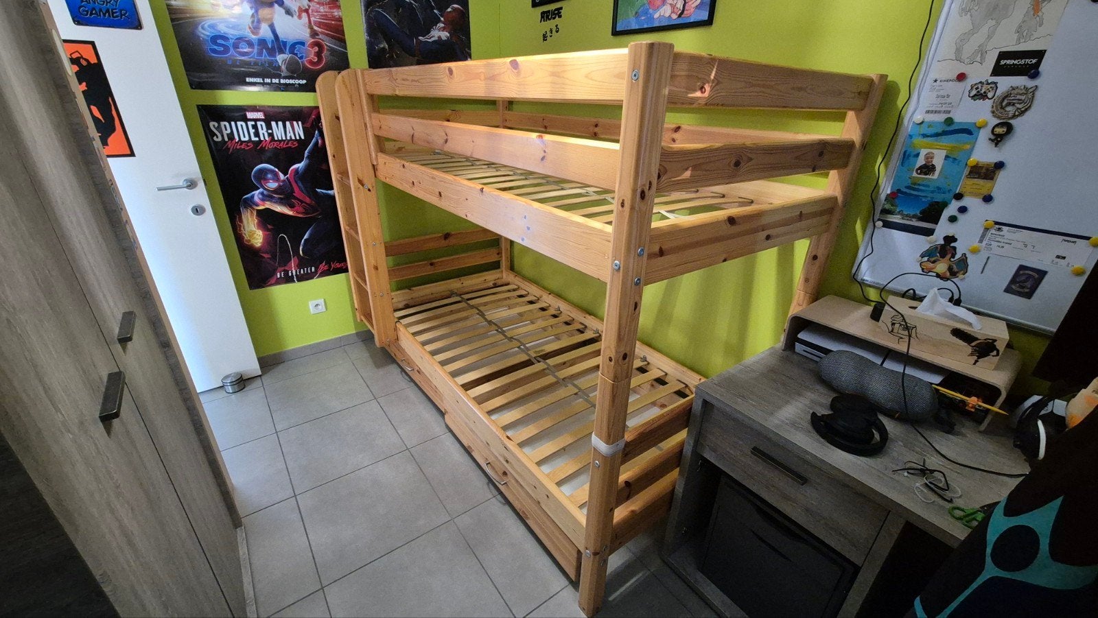 Stapelbed met opbergschuiven, Ophalen, Stapelbed
