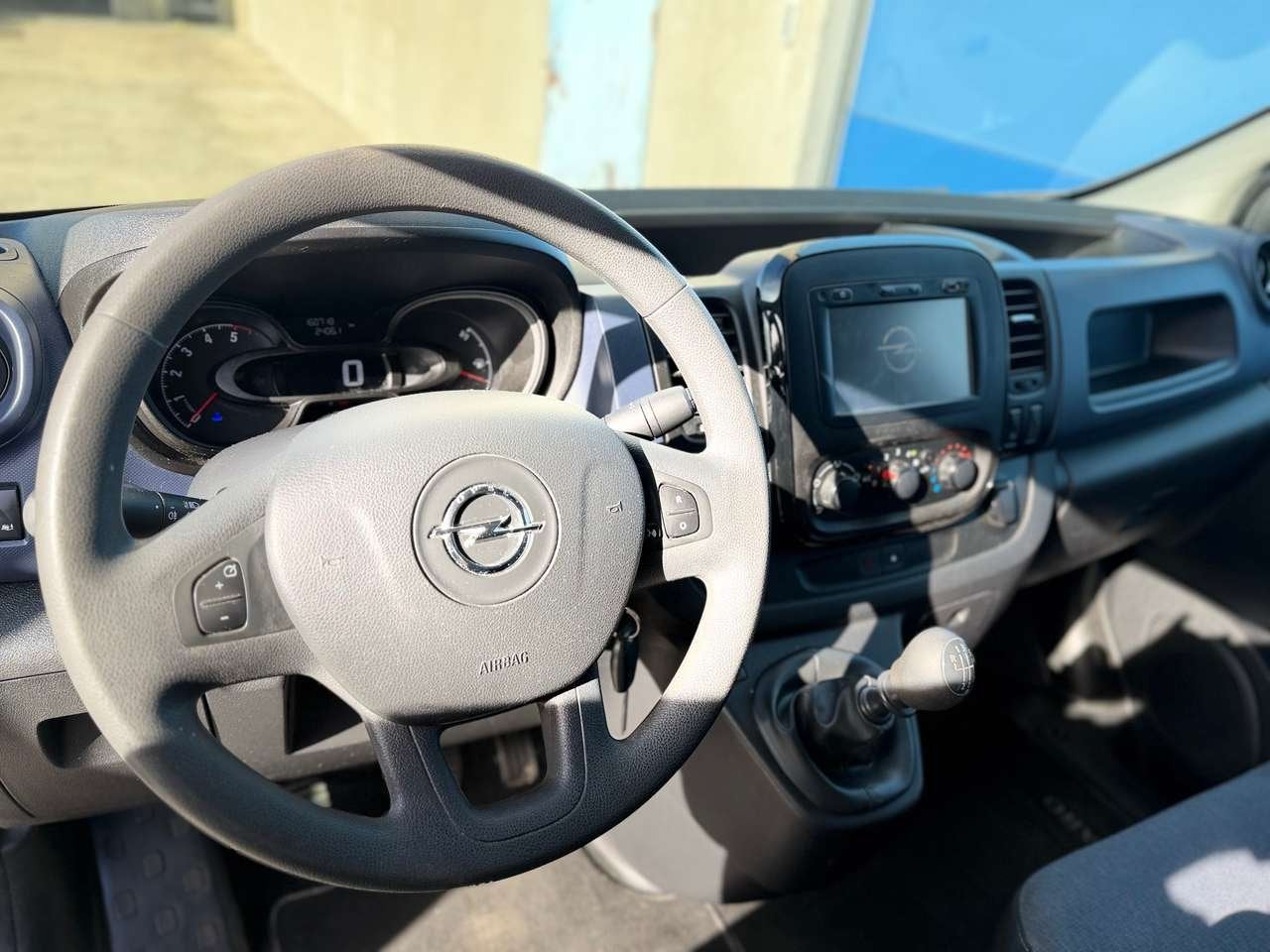 Opel Vivaro 1.6 CDTi Dubbel Cabine 6 PL - GPS - Trekhaak, Autos, 0 kg, Argent ou Gris, Achat, 174 g/km
