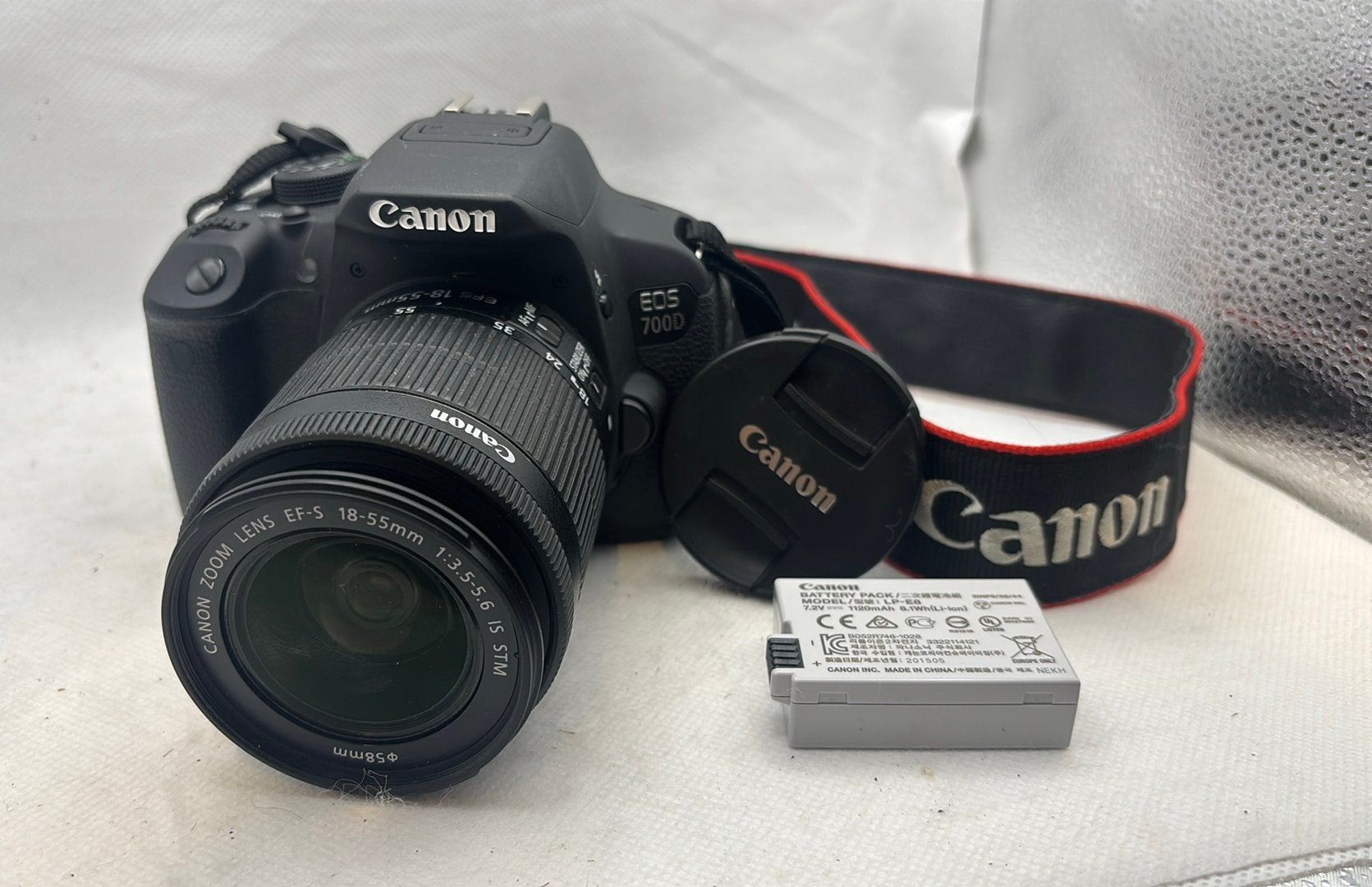 Canon EOS 700D DSLR-camera + EF-S 18-55 mm IS STM-lens, Audio, Tv en Foto, Ophalen of Verzenden, Gebruikt, Canon