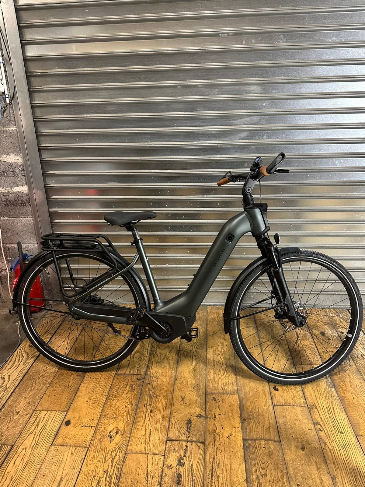 Vélo Rockrider E-ACTV 900, Vélos & Vélomoteurs, Neuf, 47 à 51 cm, 50 km par batterie ou plus, Enlèvement