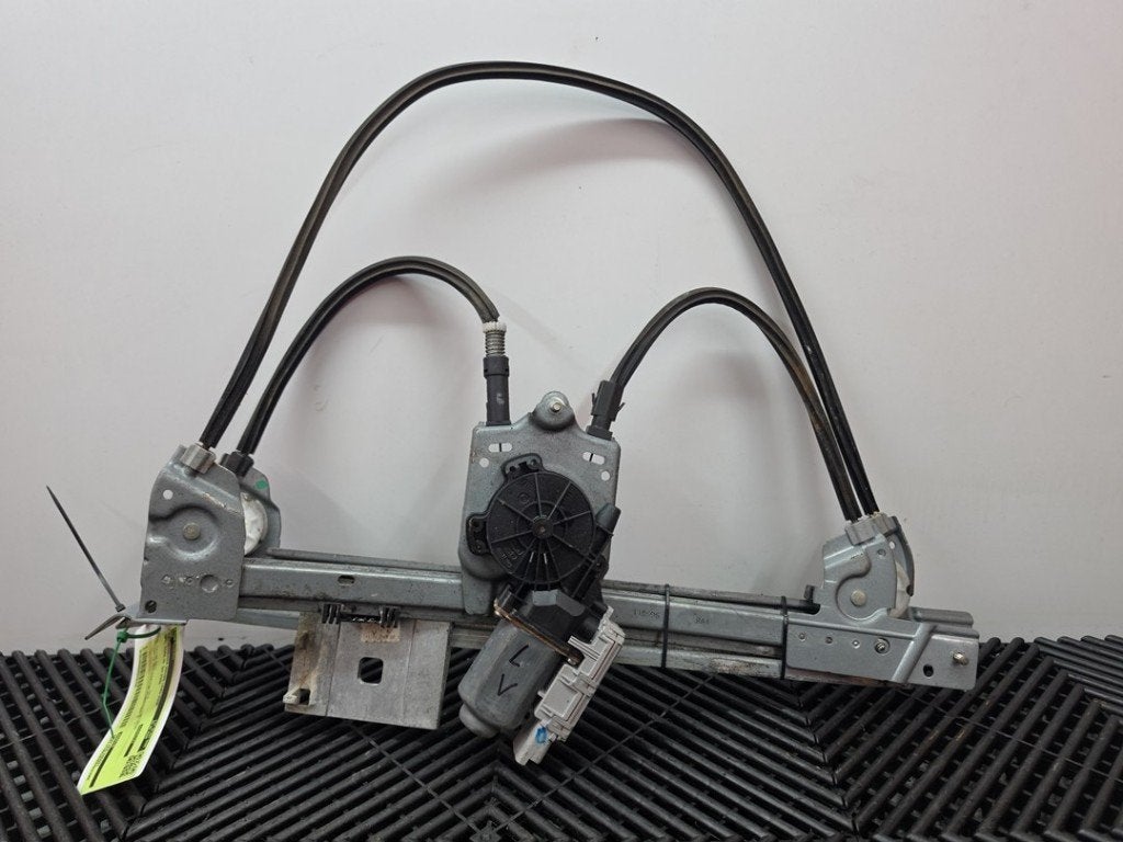 VITRE MECANISME AVANT GAUCHE Opel Tigra Twin Top, Autos : Pièces & Accessoires, Opel, Opel Automobile GmbH, Utilisé, Kontakt-opel@opel.com