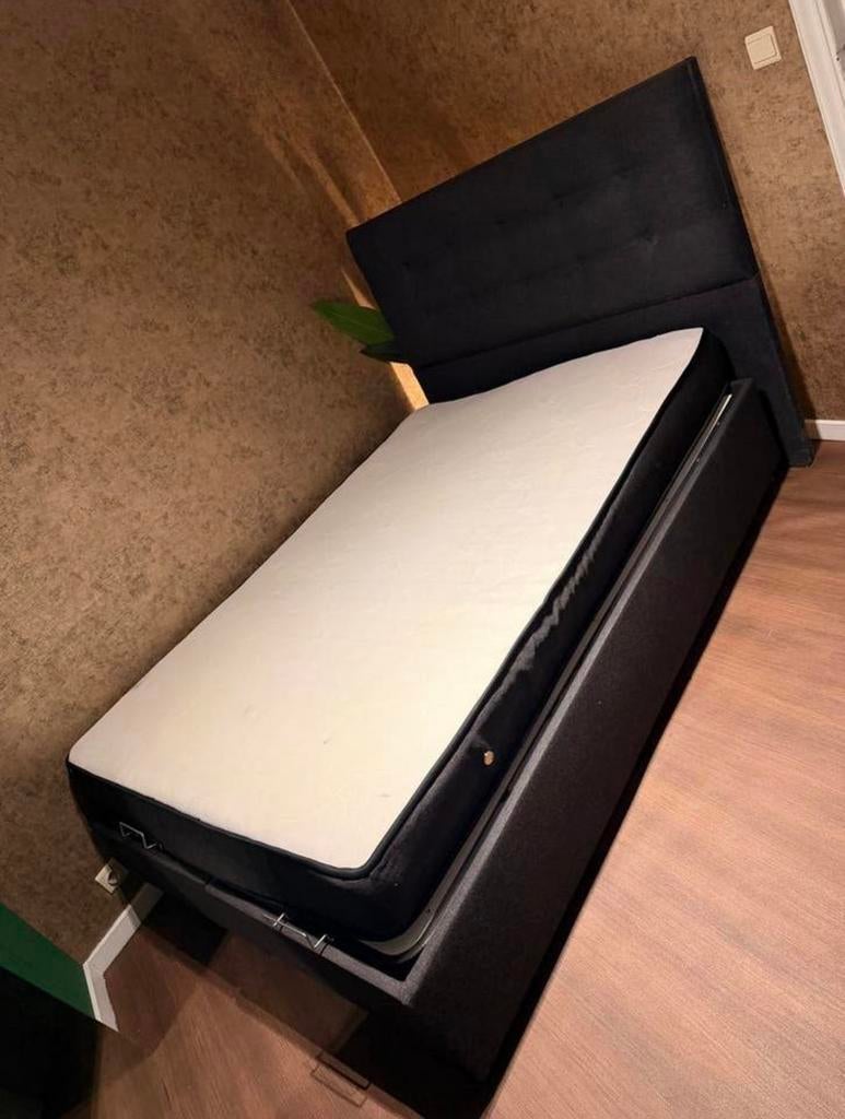 Sommier anthracite avec matelas 160x200cm (Anvers), Maison & Meubles, Enlèvement, Comme neuf