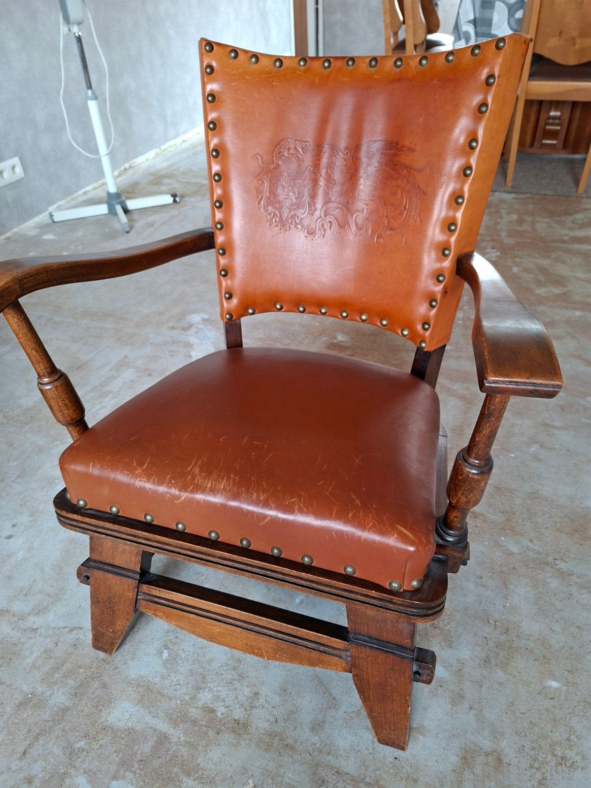 2 petits fauteuils cuir et bois, Maison & Meubles, Fauteuils, Enlèvement, Bois