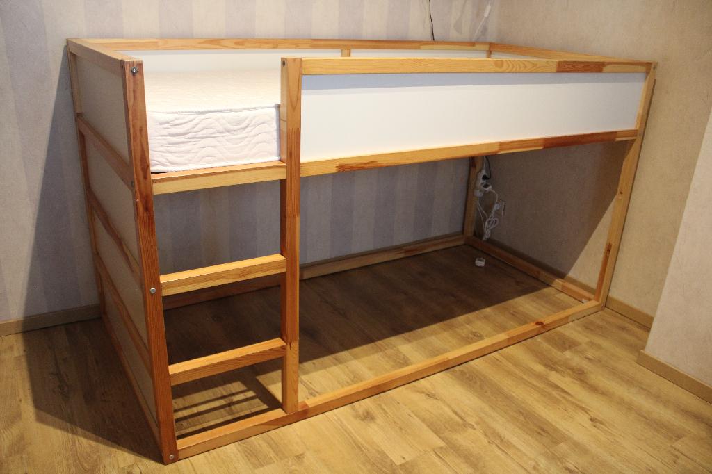 Lit IKEA enfant KURA, Huis en Inrichting, Slaapkamer | Bedden, Ophalen, 90 cm, Eenpersoons, Bruin