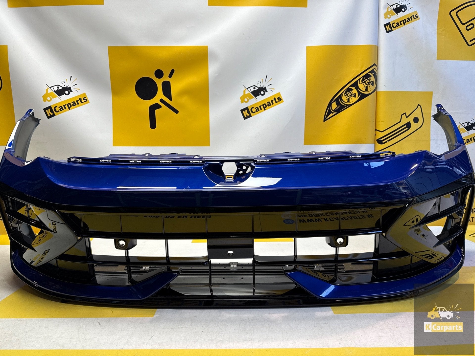 Volkswagen Golf 8R R20 8.5 FaceliftVoorbumper5H0807221QLD5k, Info@fabrikant.eu, Bumper, Fabrikant BV, Gebruikt