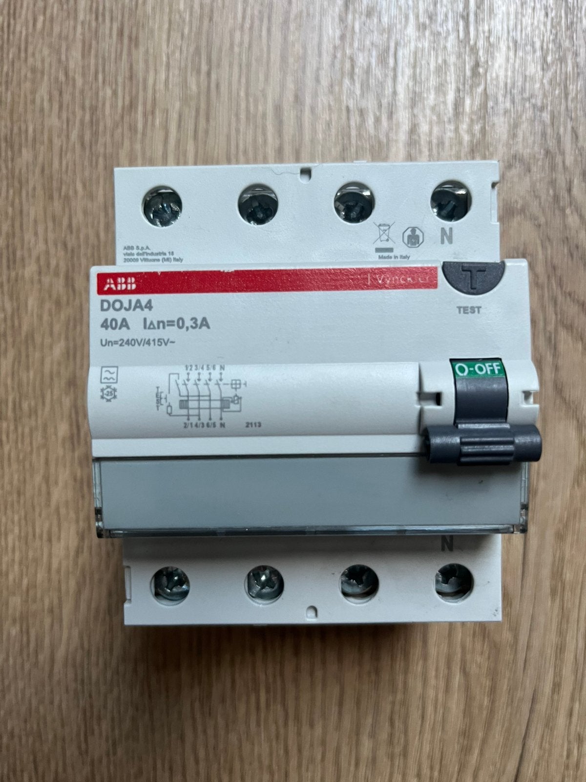2x ABB Vynckier Differentiaalschakelaar 4P 40A 300mA -680203, Ophalen of Verzenden, Zo goed als nieuw, ABB, Aardlekschakelaar
