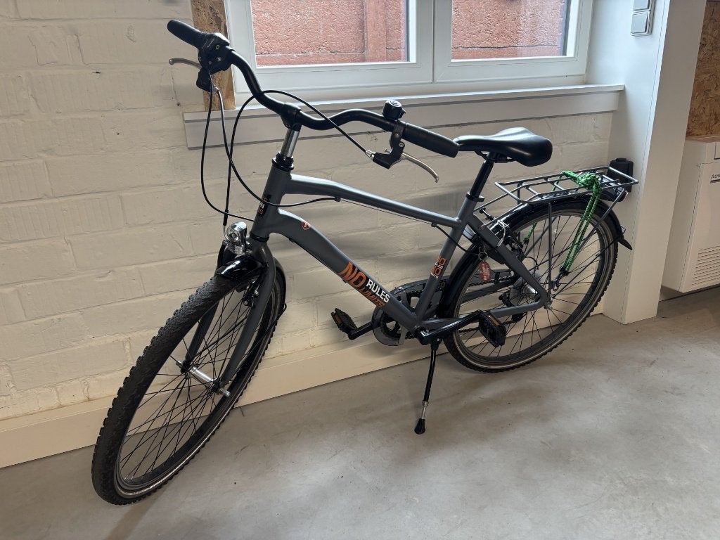 Jongens fiets 26 inch, Velgrem, Versnellingen, Zo goed als nieuw, No rules no limits