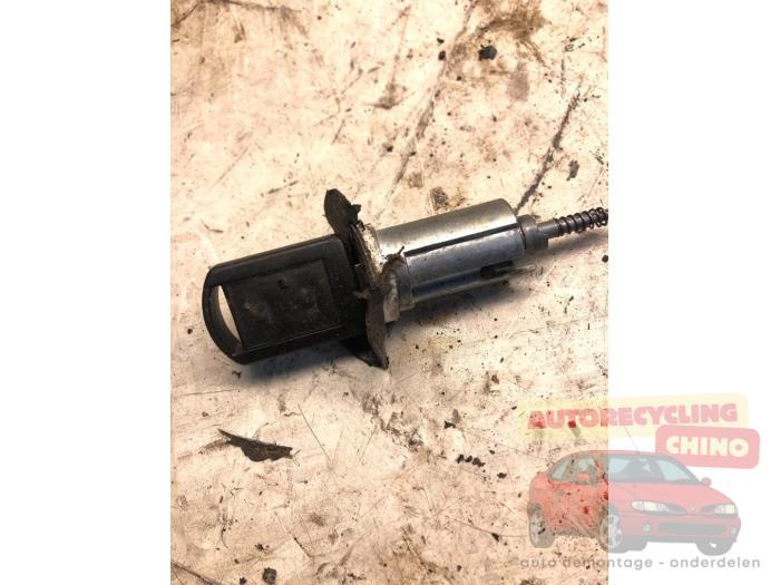 Kontaktslot + Sleutel van een Opel Corsa, Auto-onderdelen, Overige Auto-onderdelen, Opel, Gebruikt, 3 maanden garantie, Ophalen of Verzenden
