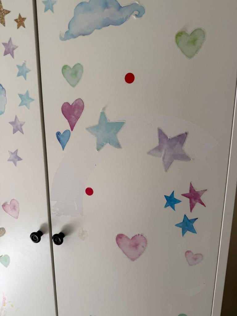 Armoire enfant blanche, Armoire
