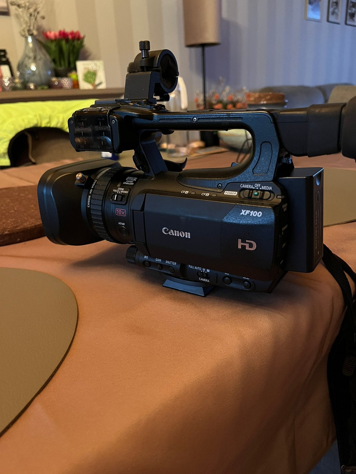 Canon camera xf100, Ophalen, Full HD, Canon, Zo goed als nieuw